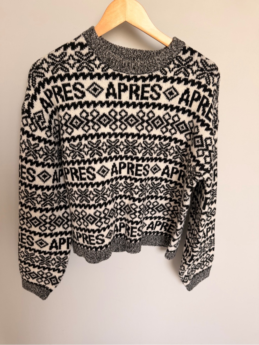 Apres Ski Black and White Patterned Women's Sweater